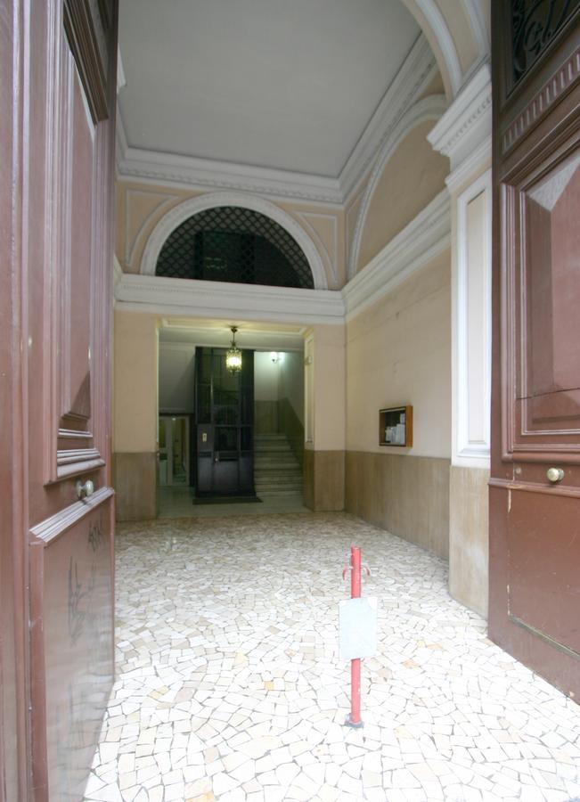 Al Centro E Meglio B&B Napoli Eksteriør bilde